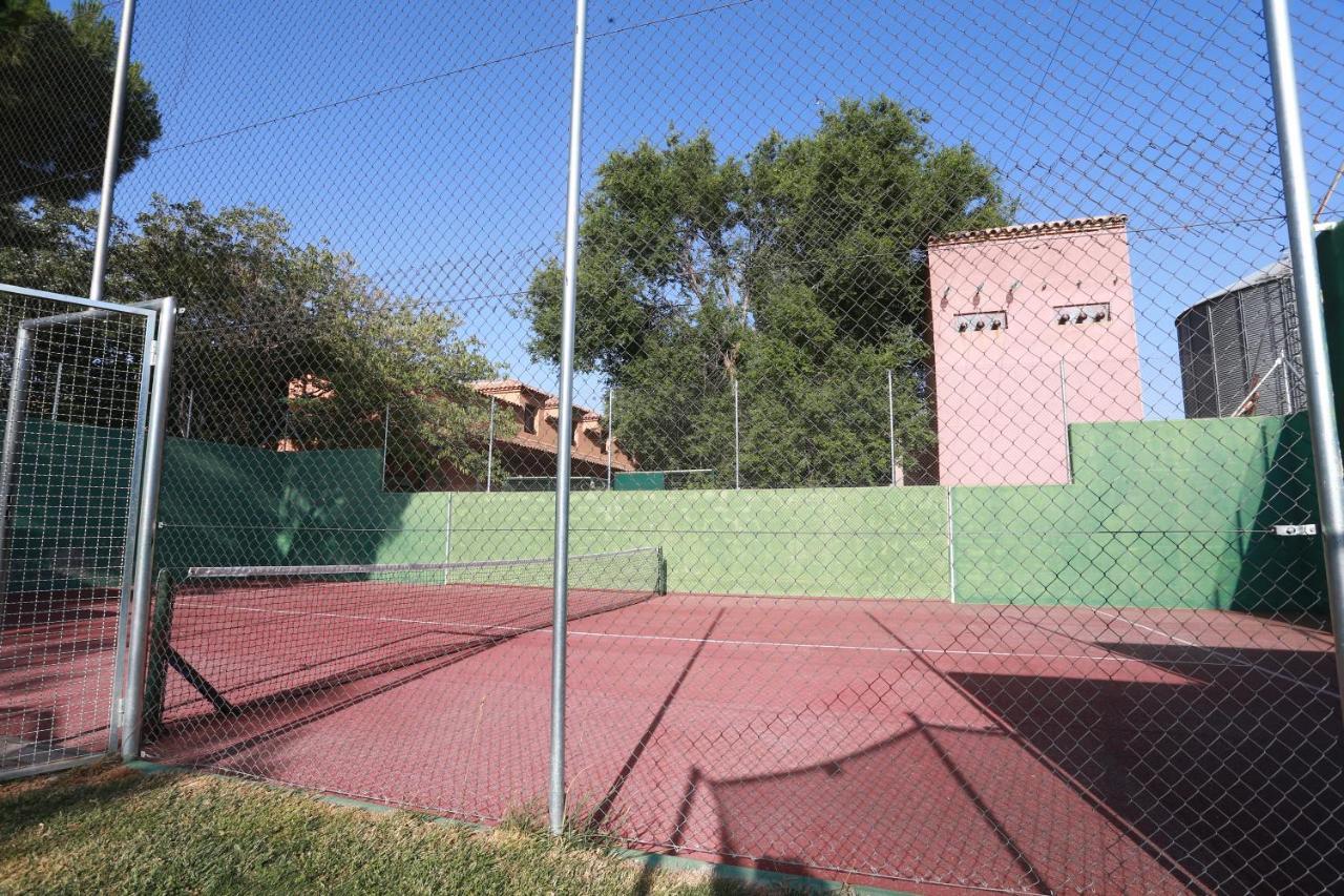 Hostel Layos, Toledo Екстериор снимка